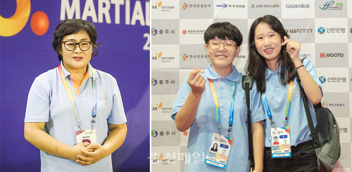 2019충주세계무예마스터십에서 통역 자원봉사를 하고 있는 최보경(왼쪽)씨와 김도연·김도은 자매.