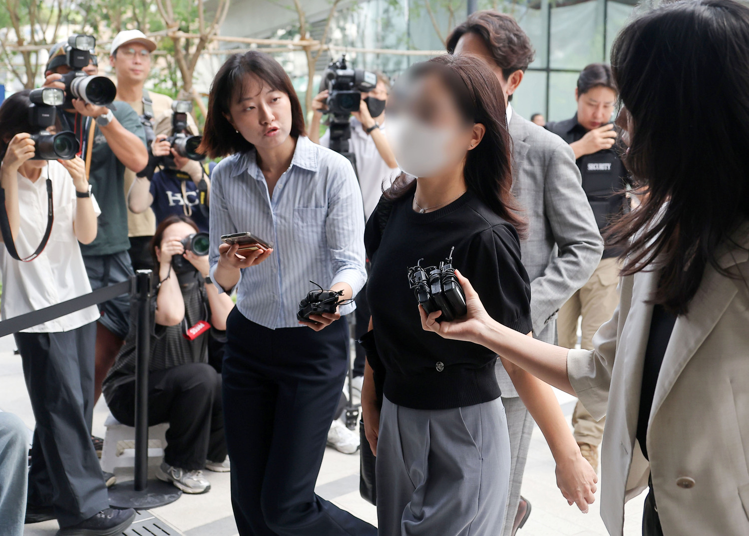 김건희특검, 집사 배우자 소환…신한은행·경남스틸·JB우리캐피탈도 조사 < 사회 < 기사본문 - 충청매일