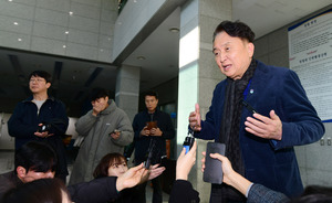 <b>김영환</b> "경찰, 직접 증언·증거 제시 못해" 혐의 부인