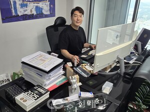 '빛을 만들던 기업'에서 AI를 움직이는 기업으로 - 뉴스 썸네일 이미지